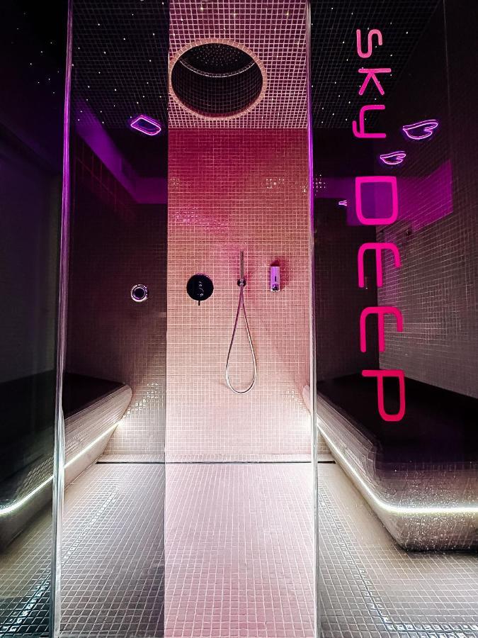 Sky Deep Jacuzzi 30 Floor Leilighet Klaipėda Eksteriør bilde