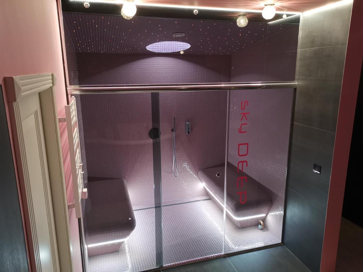 Sky Deep Jacuzzi 30 Floor Leilighet Klaipėda Eksteriør bilde